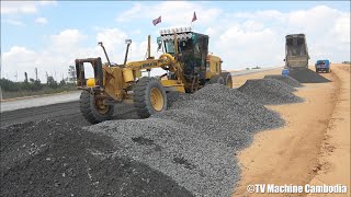 Best Komatsu Motor Grader With Driver Skill Spreading And Ploughing Gravel On New Road ក្រាលថ្មមិច