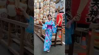 Performer of traditional Japanese art Tamasudare.#南京玉すだれ #伝統芸能 #祇󠄀園祭 #japan_trip #japan #kyoto