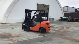 TOYOTA 5000LB 8FGU25 PNEUMATIC TIRE FORKLIFT