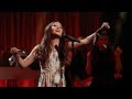Singer Lauren Daigle Makes Her Ellen Debut