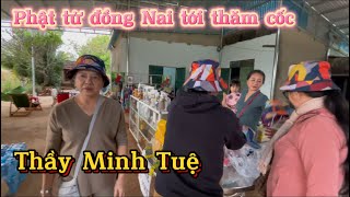 Phật tử đồng Nai tới thăm cốc thấy mình tuệ