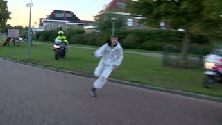 Real life 'Hunted' op Urk, jongeren rennen voor de politie weg