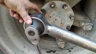 Torque Multiplier- YOU NEED THIS TOOL! Using a torque multiplier to remove large truck lug nuts