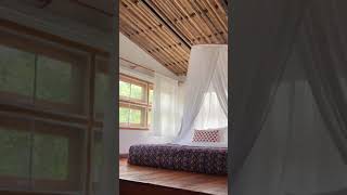 Art Duplex Wooden House สไตล์มูจิ สุดคลาสสิค Kiri Vari Art Galleries Resort ที่พักติดริมน้ำ สุดหรู