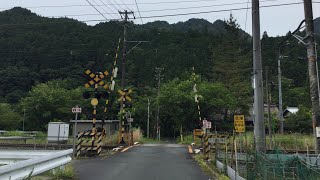 JR飯田線　下川合踏切【特急伊那路通過】