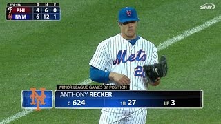 PHI@NYM: Recker plays third after Wright exits game