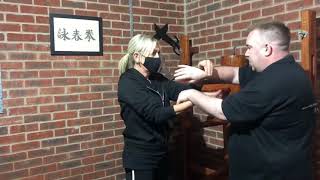 Using Huen Sau in Chi Sau PART 1 Ip Man Wing Chun Kung Fu Style
