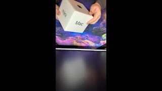 Podívejte se na magické rozbalení nového Mac Mini!