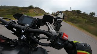 Yamaha MT-09 v Honda CB1000r