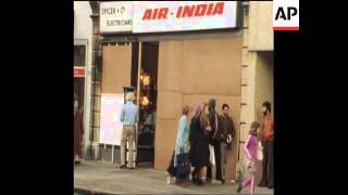 UPITN 28 4 79 SHOPS AND BANKS BOARDED UP BEFORE MARCH IN MOURNING OF BLAIR PEACH