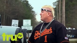 Lizard Lick Towing - Ronnie Defends His Wife's Honor