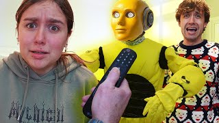 LE ROBOT GÉANT CASSE TOUT CHEZ NOUS ! - PINK LILY