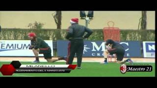 Funny collision Ibrahimovic and Mesbah in training 05-03-2012