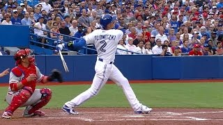 Tulo belts two-run homer in Blue Jays debut