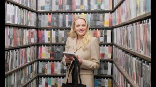 Elisabeth Moss S Closet Picks