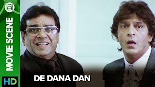 Paresh Rawal likes to con people | De Dana Dan | Movie Scene