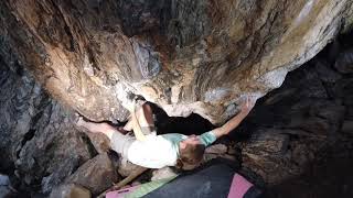 The Dead Raccoon 8a (V11) // Sam Weir UNCUT