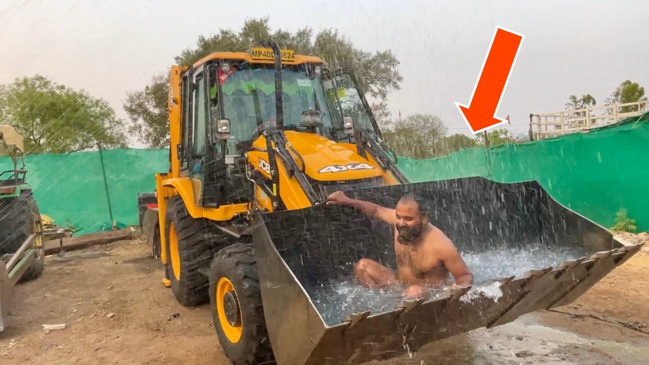 JCB मशीन में बना दिया मिनी स्विमिंग पूल JCB 3dx 4wd Xpert गर्मियों का असली मज़ा