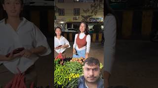 लड़की 1 लीटर आलू ले ले आई #comedy #funny #couplecomedy #comedyvideos #dukandar #fun #shorts