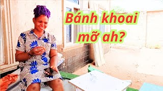 Cô y tá bị hành hun, chuẩn bị tinh thần tổ chức Tết Việt Nam ở Châu Phi