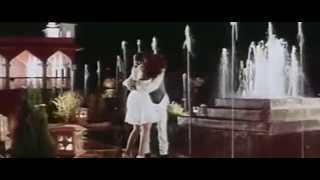 Aadhi Raat Ko (Sexy Bollywood Song HD)-Jung-Rambha& Ajay Devgan