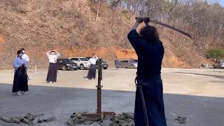 Korea  Batto-do  Federation  tatami Tameshigiri  katana  japan sword 검리연구회 수련 2021 .2.20 진검  베기 도검-4