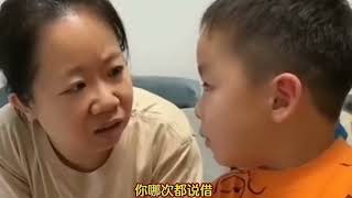 坤哥和土豆母子幽默对话句句扎心，这小萌娃把妈妈怼的一愣一愣的