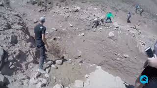 Spectacular and dangerous rock slide on the Aconcagua