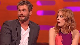 Chris Hemsworth Being Thirsted Over By Female Celebrities!