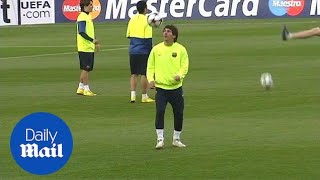 Sensational Messi demonstrates talented skills during training - Daily Mail