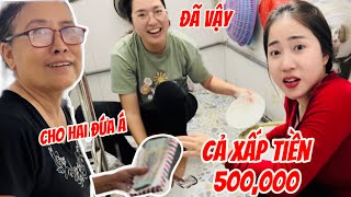 Choáng ngộp sự “giàu có”của mẹ SP Khương Dừa,cầm cọc tiền 500 ngàn dày cui cho Trang LTP \u0026 Mai Ma Mi