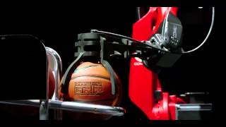 Marco Belinelli e il robot Comau Racer