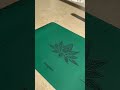 Новинка yogamatic yoga pad max компактный каучуковый мат для защиты коленей и медитации unboxing