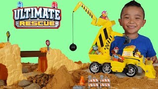 Ultimate Rescue Construction Truck and Figurines CKN
