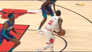 Demar Derozan WOWs Everyone With This "Kobe" Shot!🔥🔥 | Bulls vs Hornets