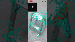 iPhone向け3Dスキャナー「Trnio 3D Scanner」で物体をスキャンする様子