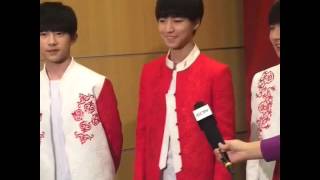 【TFBOYS】三小只手舞足蹈的模仿黑猫警长，小表情好可爱