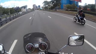 Honda CB400 vs Yamaha SR400