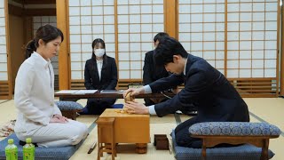 番狂わせ? 順当! 藤井聡太王位 里見香奈女流王位 記念対局