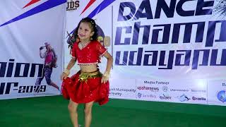 Choli Ali Chhoto Choli Ali Chhoto Dance Subina Basnet in Dance Champion Udayapur