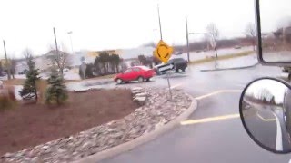 Mr. John Tutorial : Doing a Roundabout in a Semi