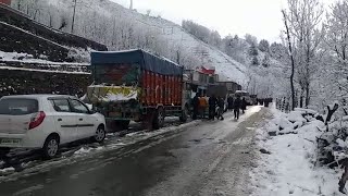 Ramban: Jammu-Srinagar Highway Blocked Due To Snowfall