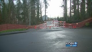 Slow-moving landslide damages Oregon City home