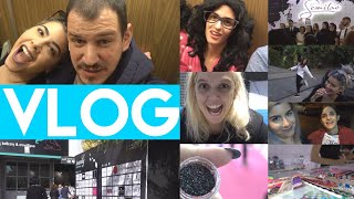 Έβαλα glitter σε όλες τις Youtuber | VLOG | BLACK VELOUR