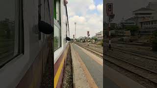 Southern train departs รถไฟขบวนใต้ออกเดินทาง #shorts