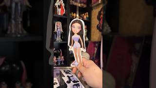 Unboxing A Vintage Bratz Magnetic Dress-Up Doll!