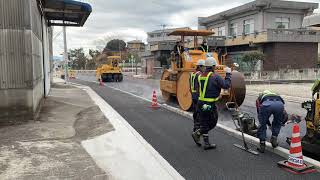 中央道路舗装作業