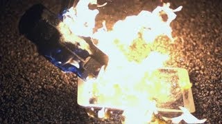 iPad Mini vs Flaming Sledgehammer!