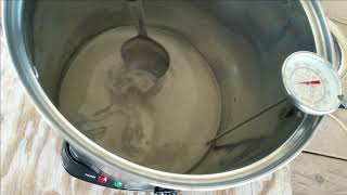 Making oxalic acid slow release sponges