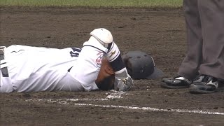 【プロ野球パ】岡田が頭部への死球を受け途中交代 2015/02/25 L-M